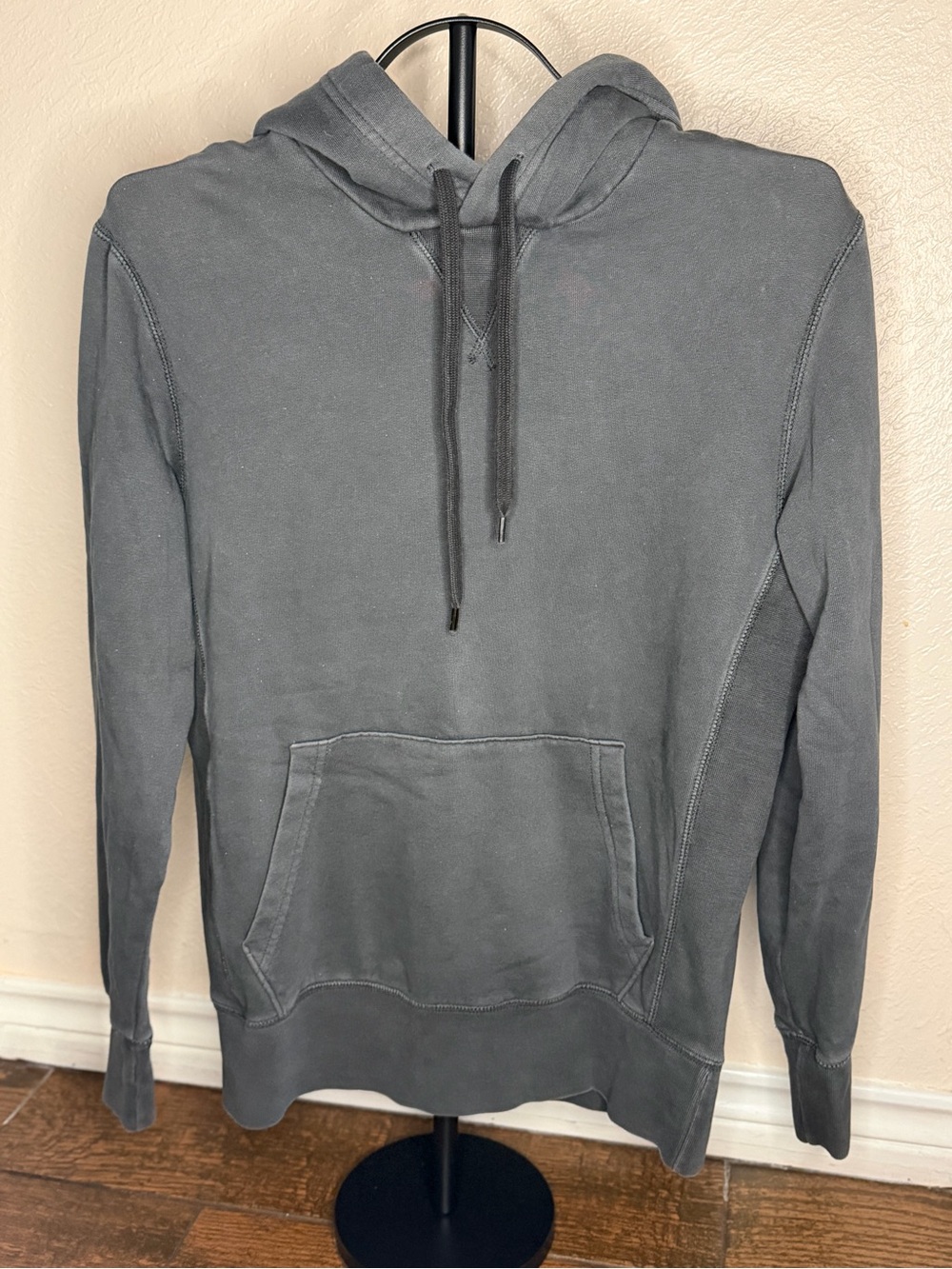 American Eagle Outfitters Dark Gray Hooded Pullover Sweatshirt